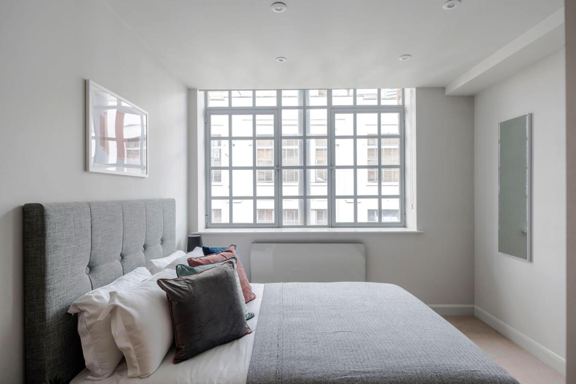 London'S Calling - Farringdon - By Frankie Says المظهر الخارجي الصورة